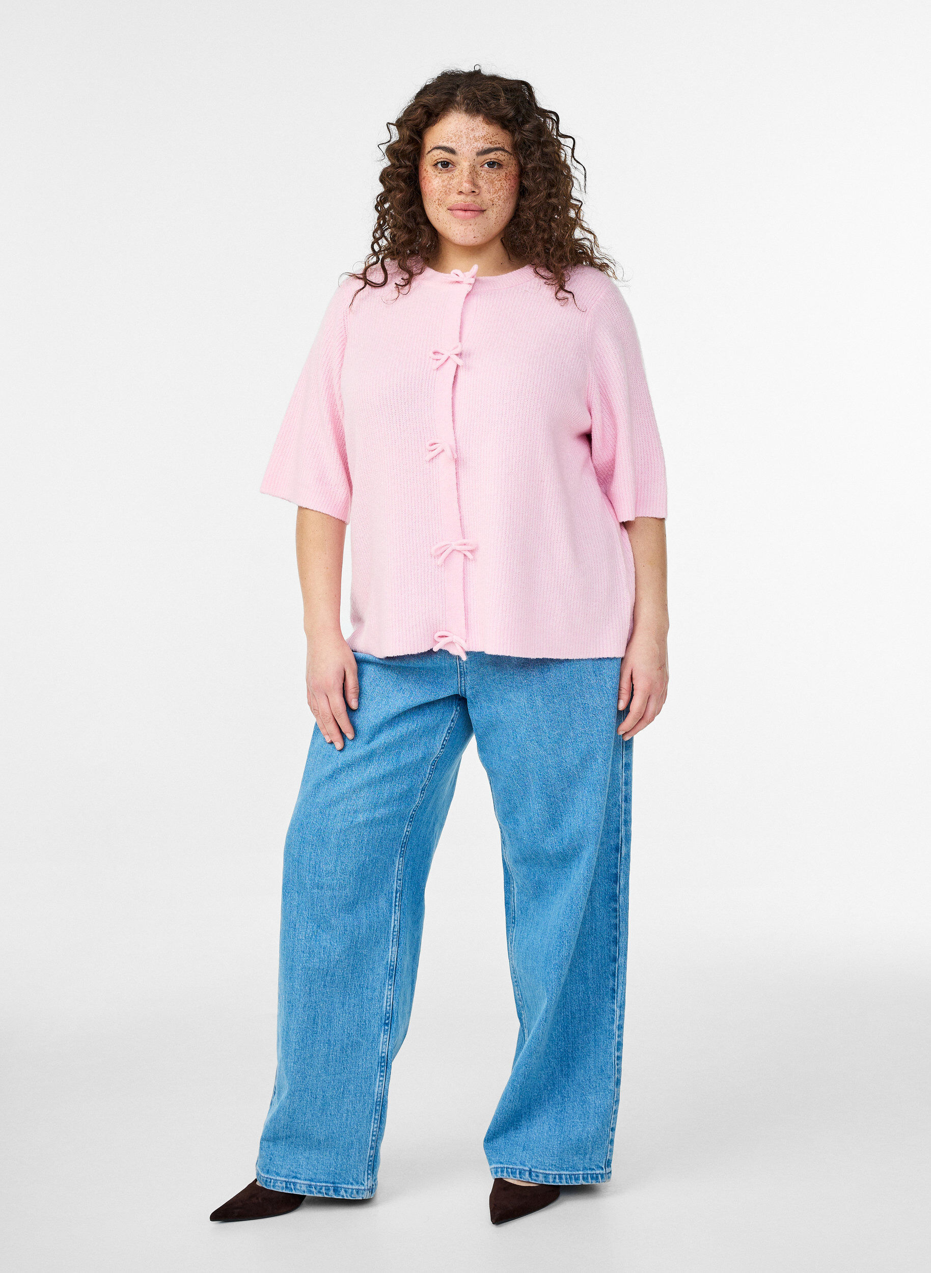 Zizzi Kortermet strikke kardigan med sl&oslash;yfer, Rosa, Model image number 1