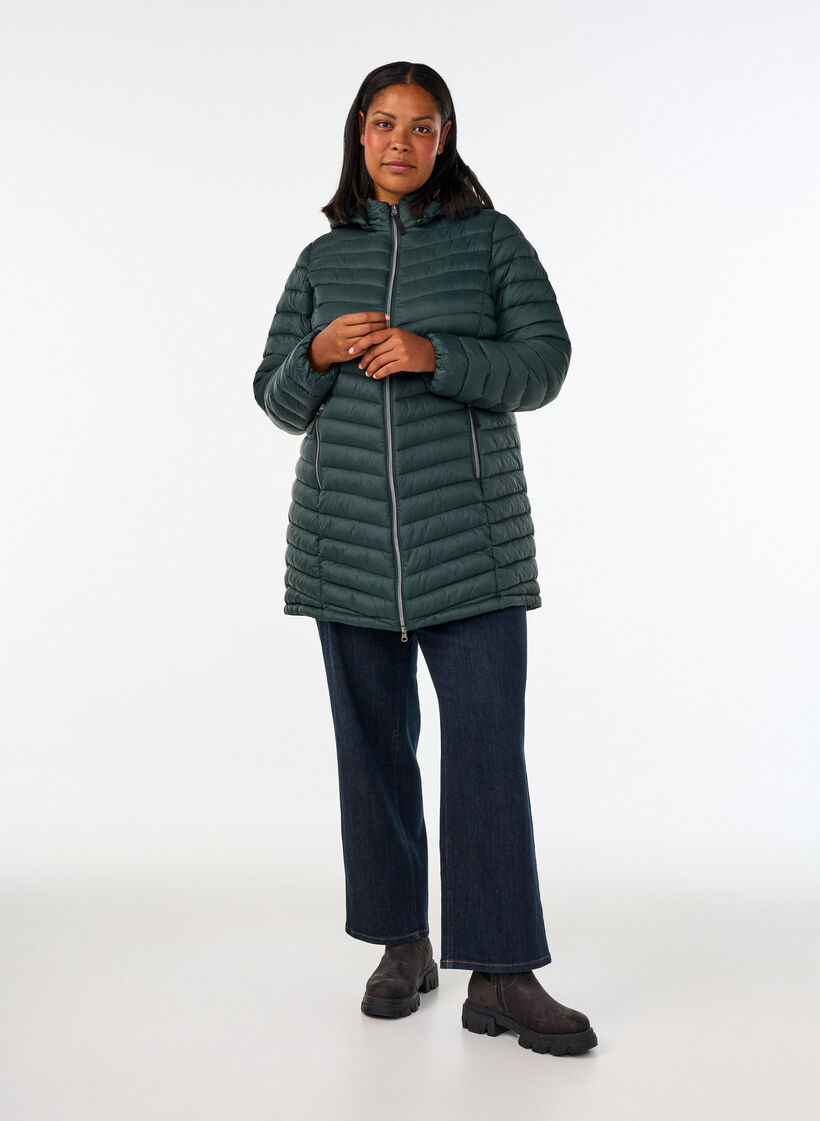 Lett jakke med lommer og avtagbar hette, Gr&oslash;nn, Model image number 1