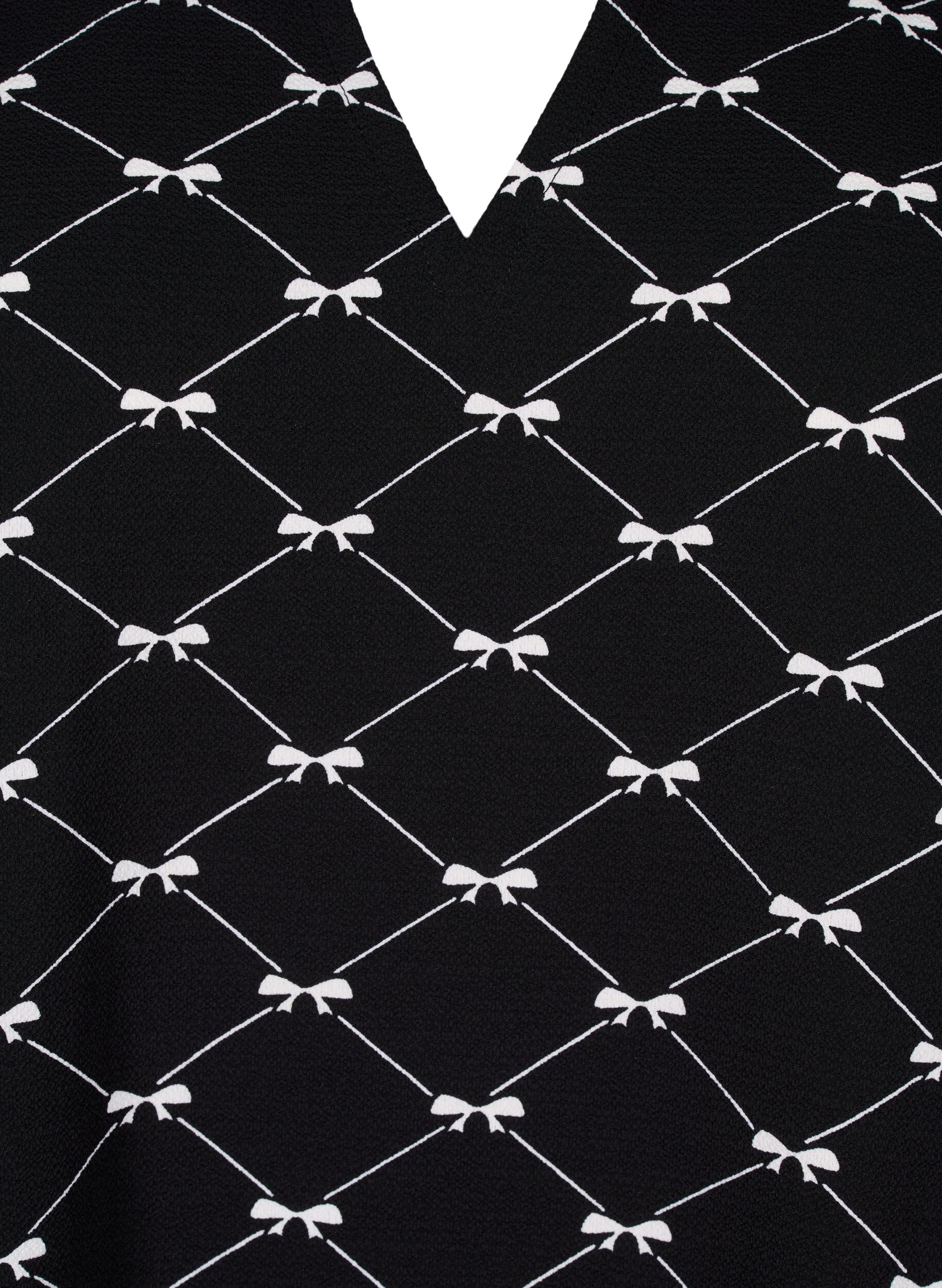 Zizzi Bluse med V-hals og sl&oslash;yfetrykk, Black Bow AOP, Packshot image number 2