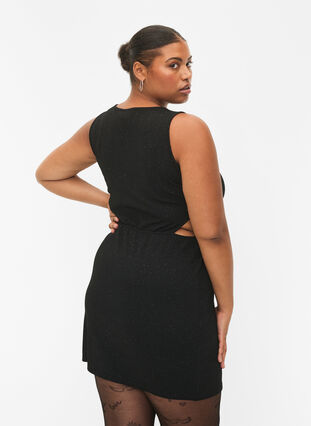 Ermeløs kjole med utskjæring, Black, Model image number 1