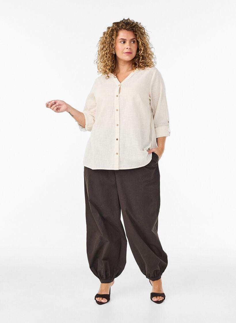 Bomullsbluse med V-hals, Vanilje, Model image number 1