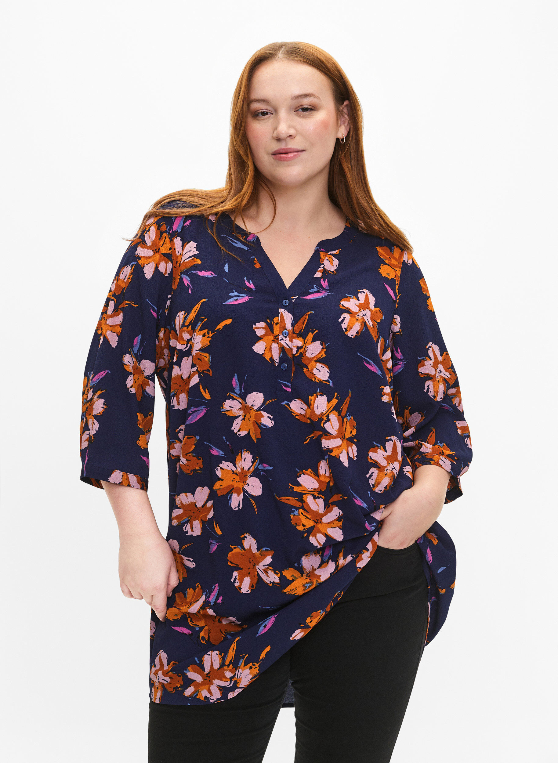 Zizzi Blomstret tunika med 3/4 ermer, Peacoat Flower AOP, Model image number 0
