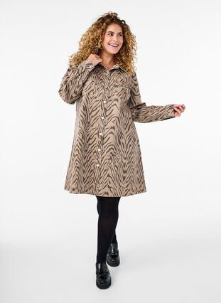Zizzi Langermet denimkjole med sebratrykk, Brown Zebra AOP, Model image number 3