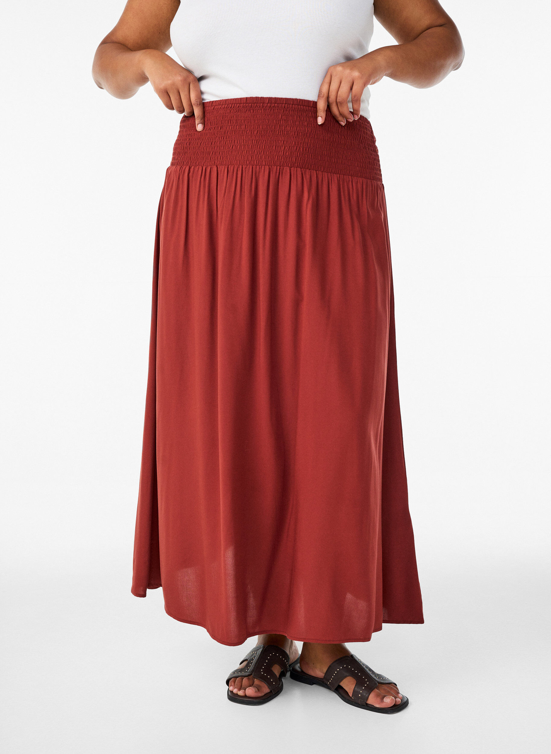 ZizziViskose maxiskj&oslash;rt med smock, R&oslash;d, Model image number 2