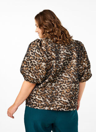 Zizzi Jacquard Leo jakke med puffede ermer, Brown Leo AOP, Model image number 1
