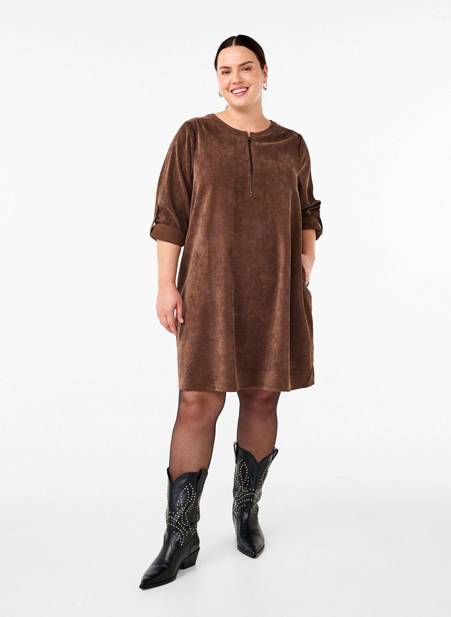 Zizzi Fl&oslash;yelskjole med glidel&aring;sdetalj, Chocolate Martini, Model image number 2