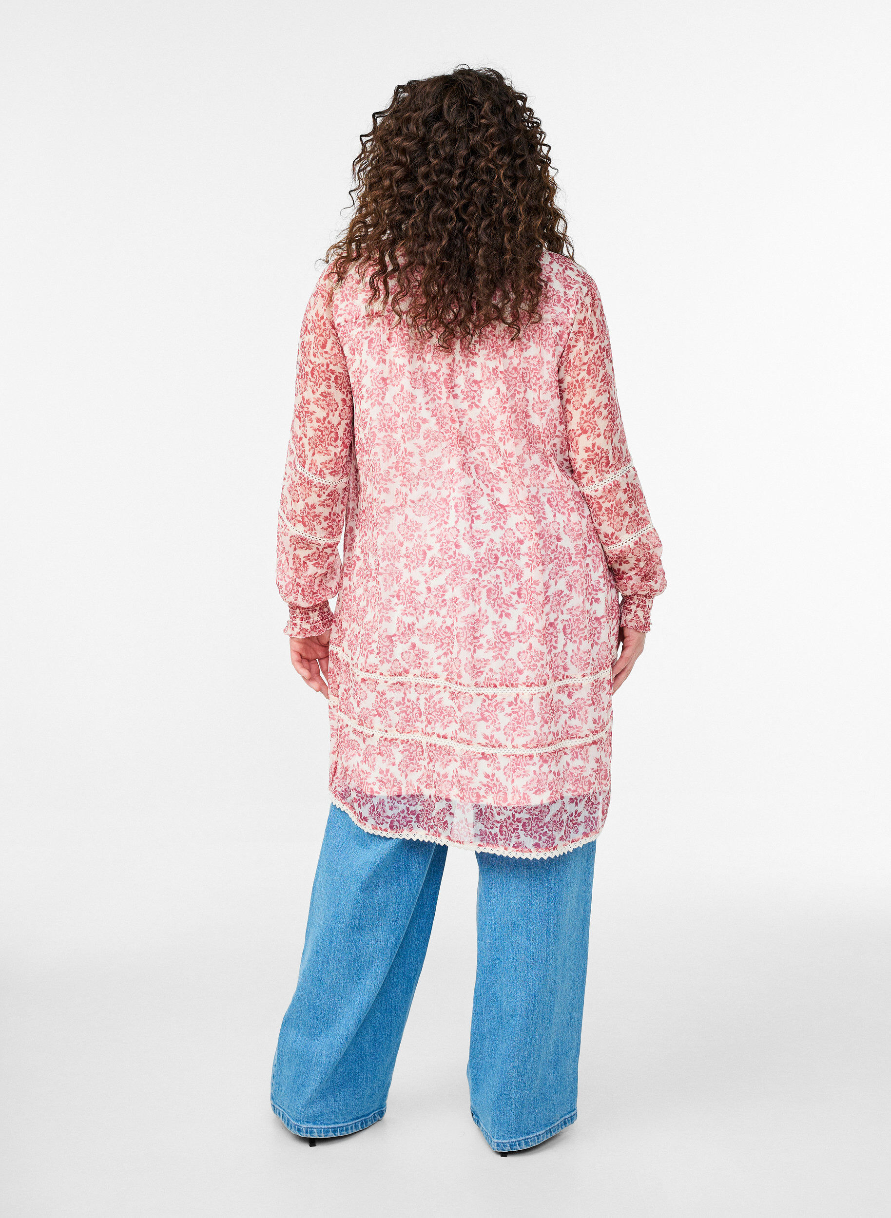 Zizzi Kort chiffongkjole med heklede detaljer, Rosa, Model image number 1