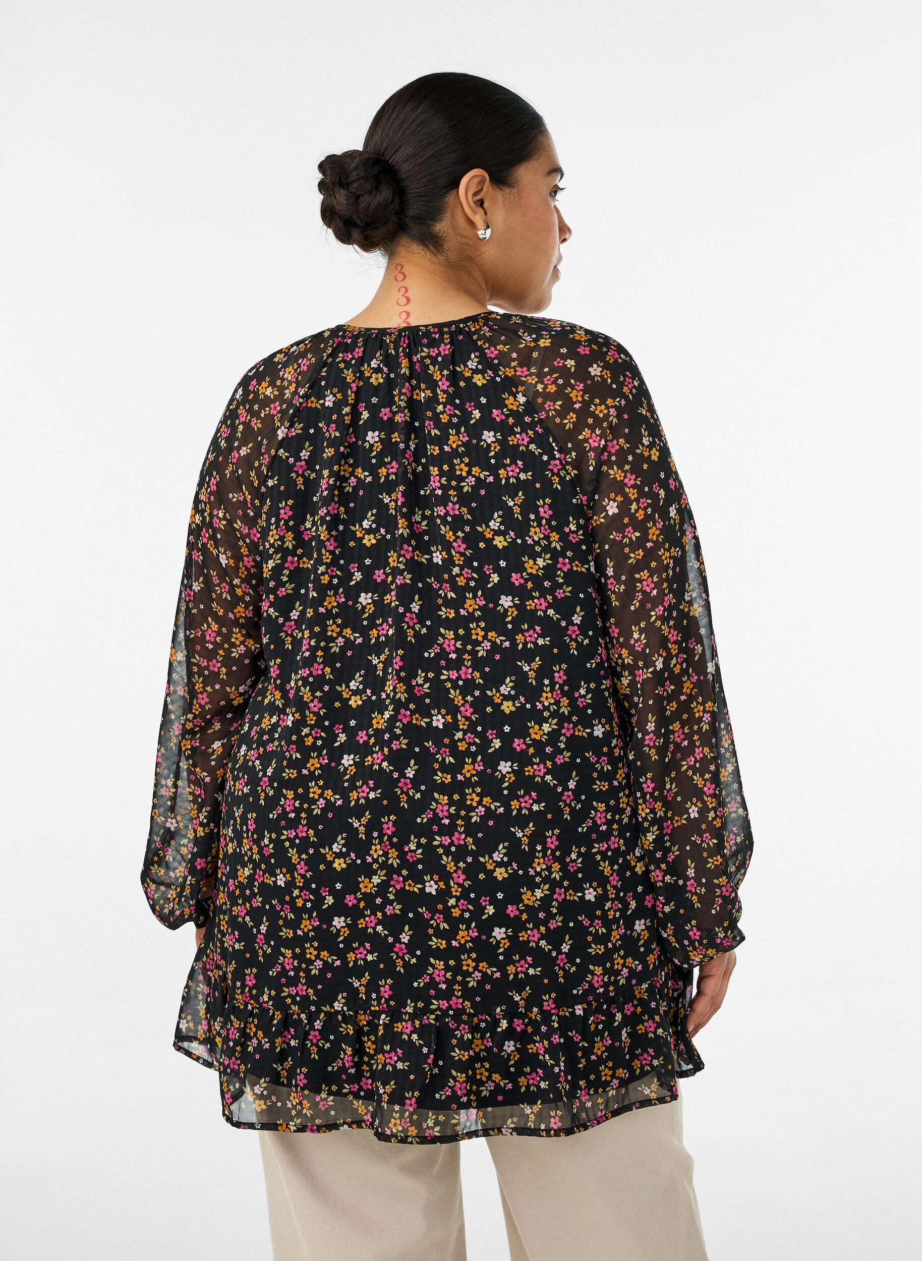 ZizziA-linjeformet tunika med blomsterprint, Svart, Model image number 2