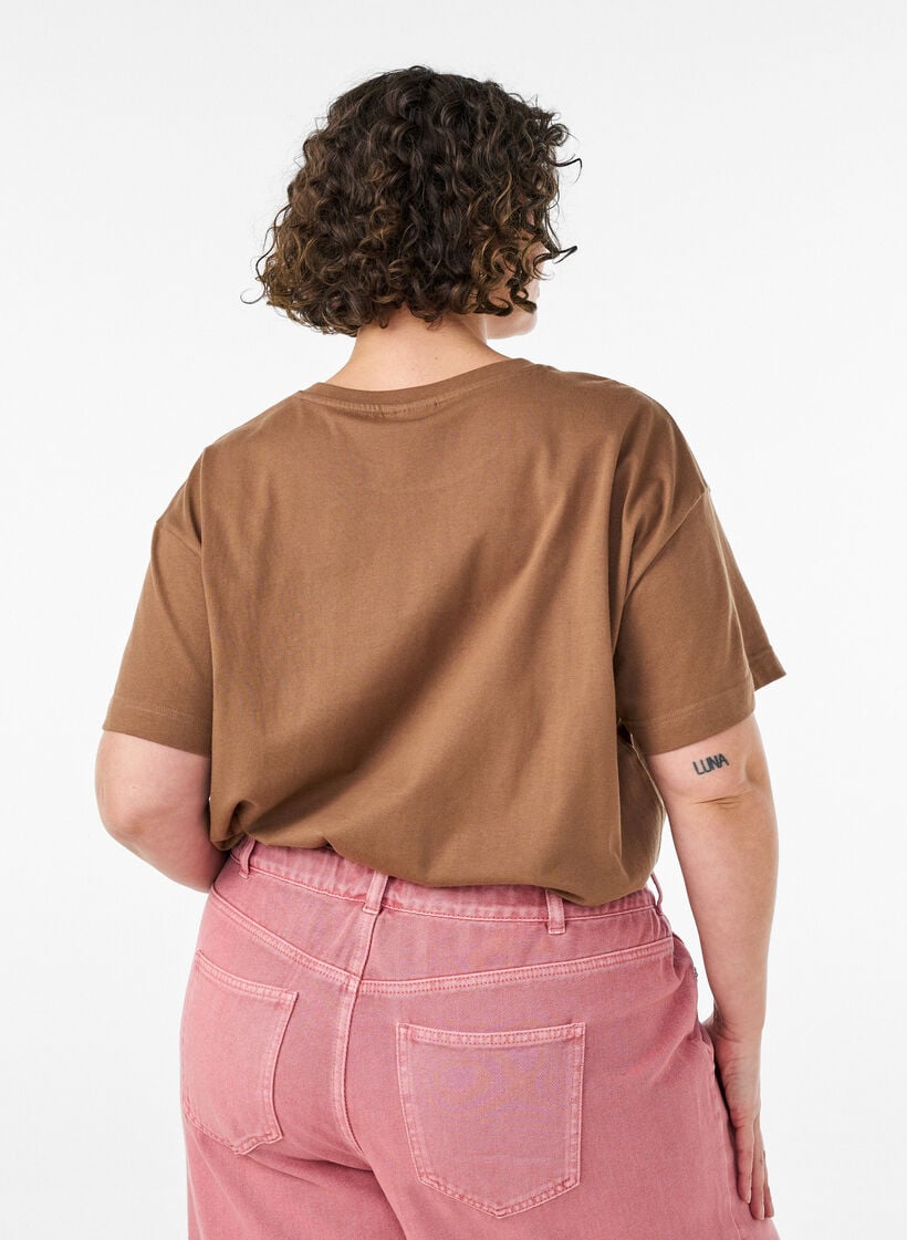 100% bomulls T-skjorte med korte ermer og trykk, Brun, Model image number 2