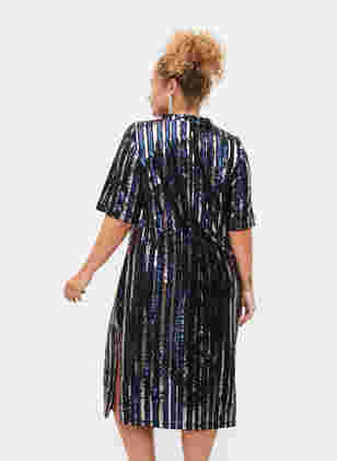 Kortermet paljettkjole med splitt, Evening Blue Stripe , Model