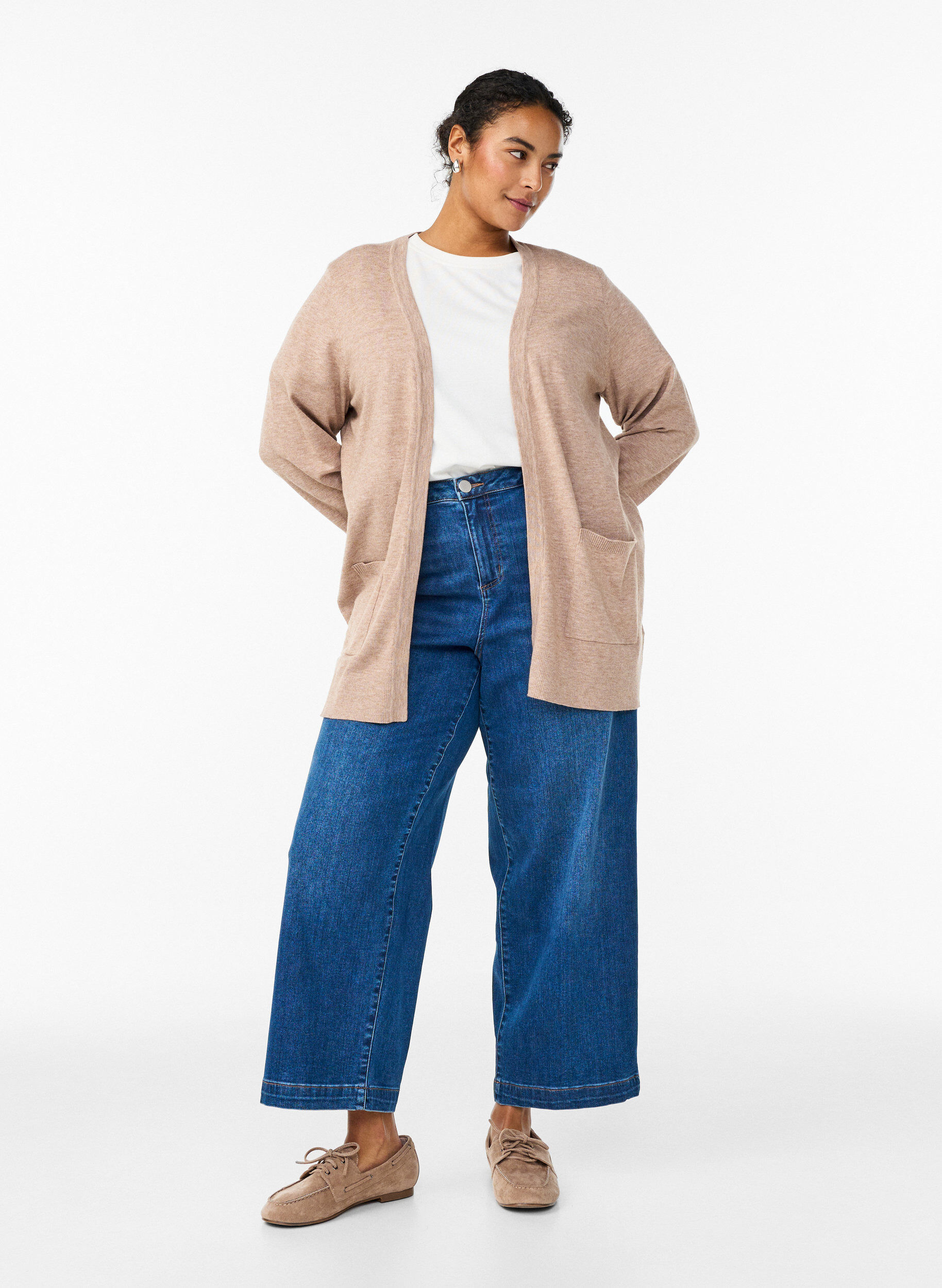 Zizzi Lang &aring;pen strikket cardigan med lommer, Beige, Model image number 1