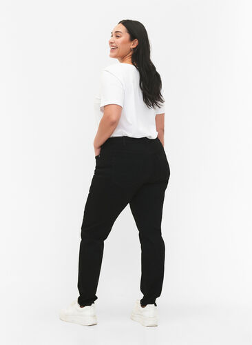 Emily jeans i smal passform og normalt høy midje, Black, Model image number 1