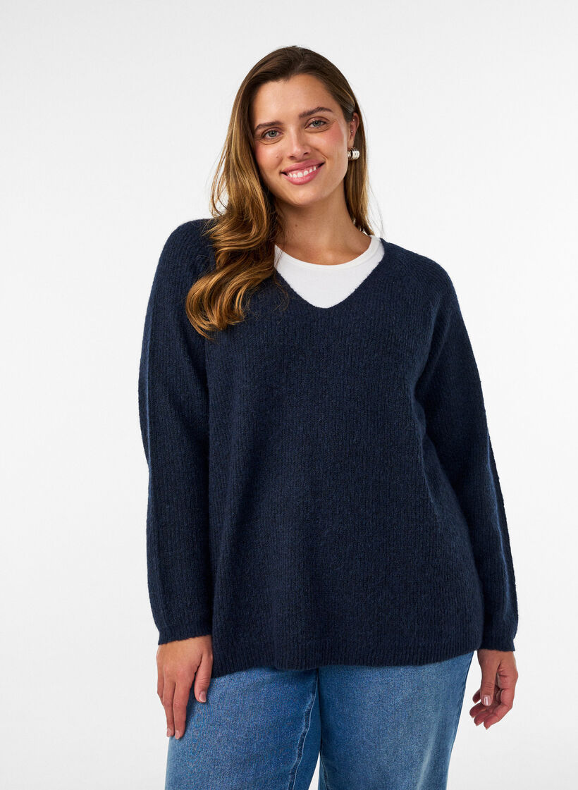 Strikkebluse med V-hals og raglanermer, Bl&aring;, Model image number 0