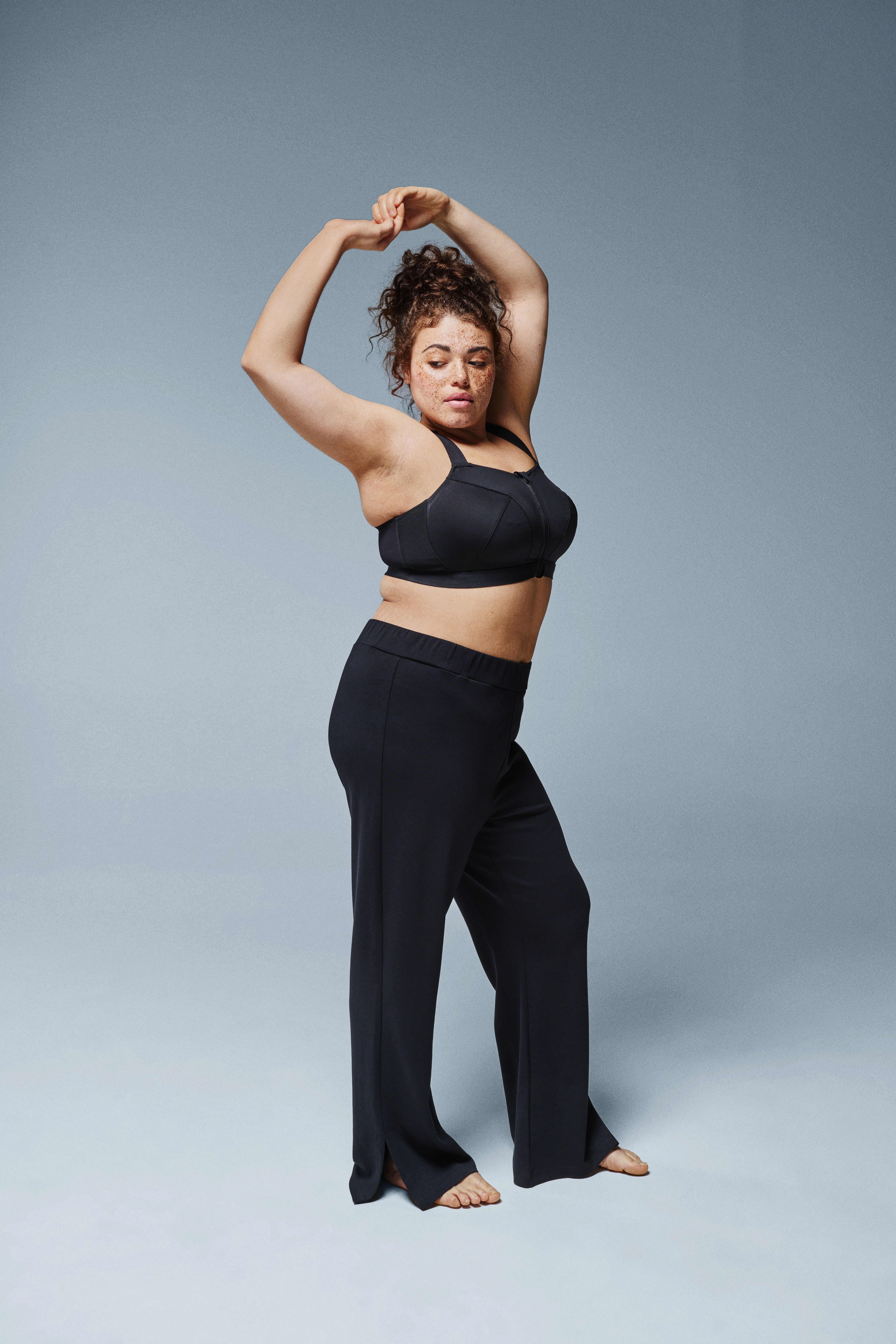 Zizzi Sports-BH med lukking foran og god st&oslash;tte, , Model