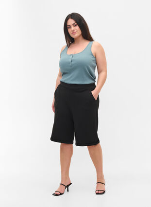 Shorts med strikkant og lommer, Black, Model image number 0