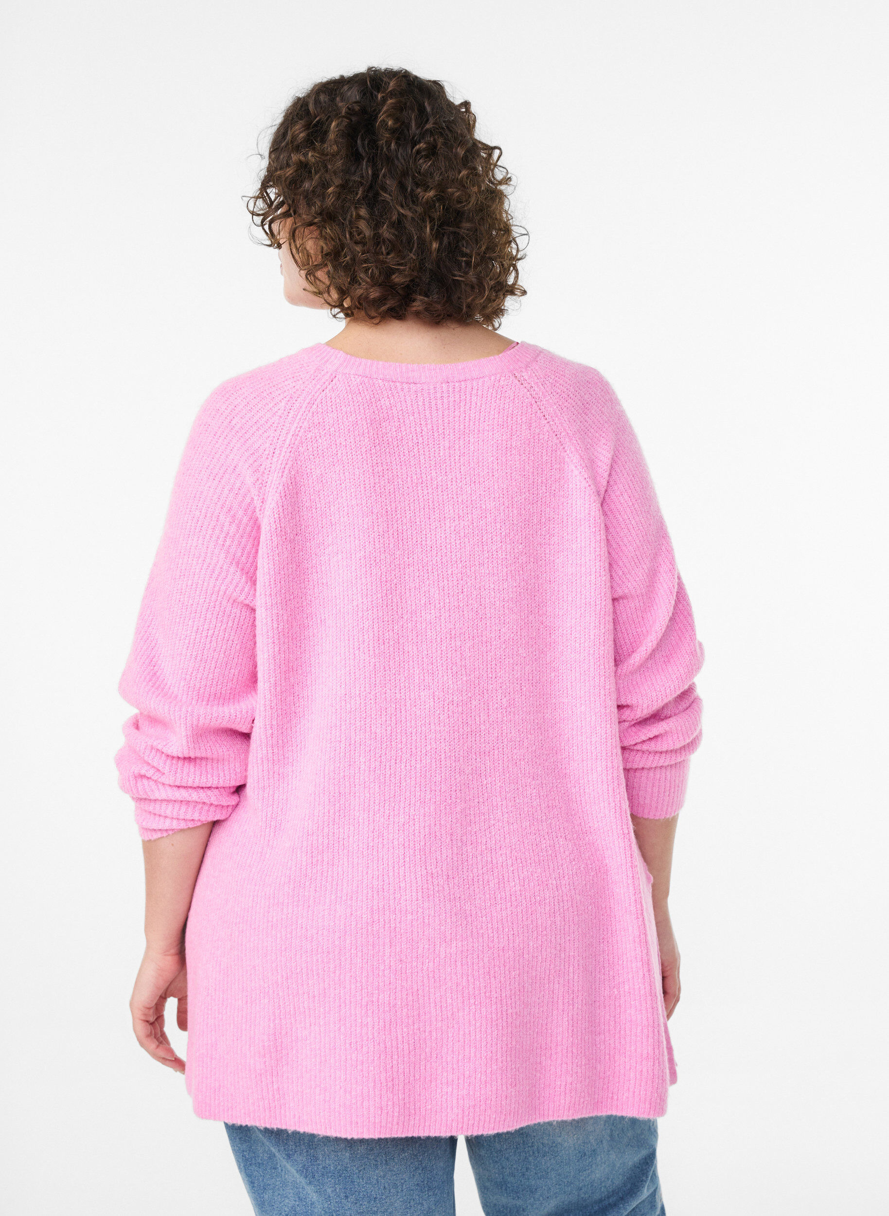 ZizziStrikkegenser med diagonalt m&oslash;nster og raglanermer, Rosa, Model image number 2
