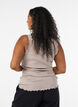 Ribbet topp med blondedetalj, Beige, Model image number 2