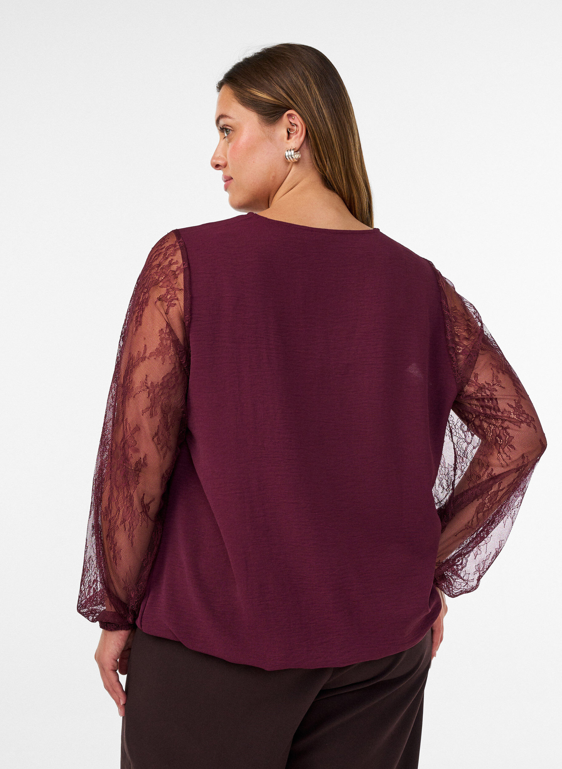 ZizziBluse med blondeermer og ballongfasong, R&oslash;d, Model image number 2
