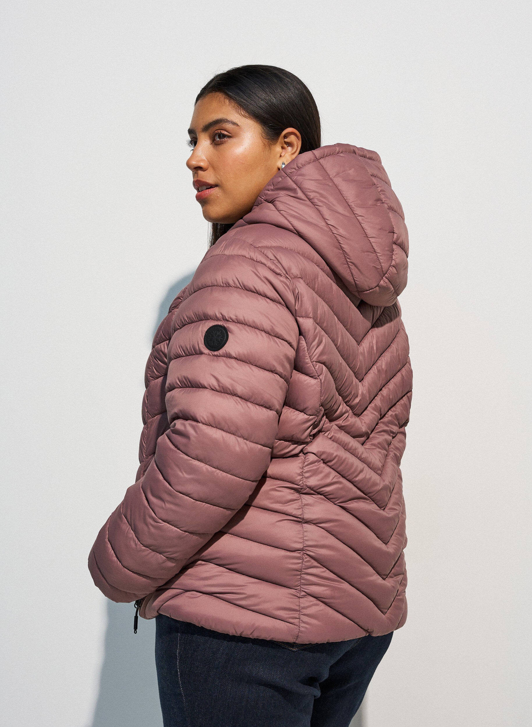 ZizziLett jakke med hette, Rosa, Model image number 2