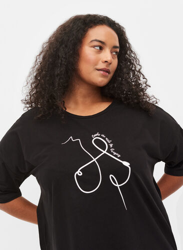 Support the breasts - T-skjorte i bomull, Black, Model image number 2