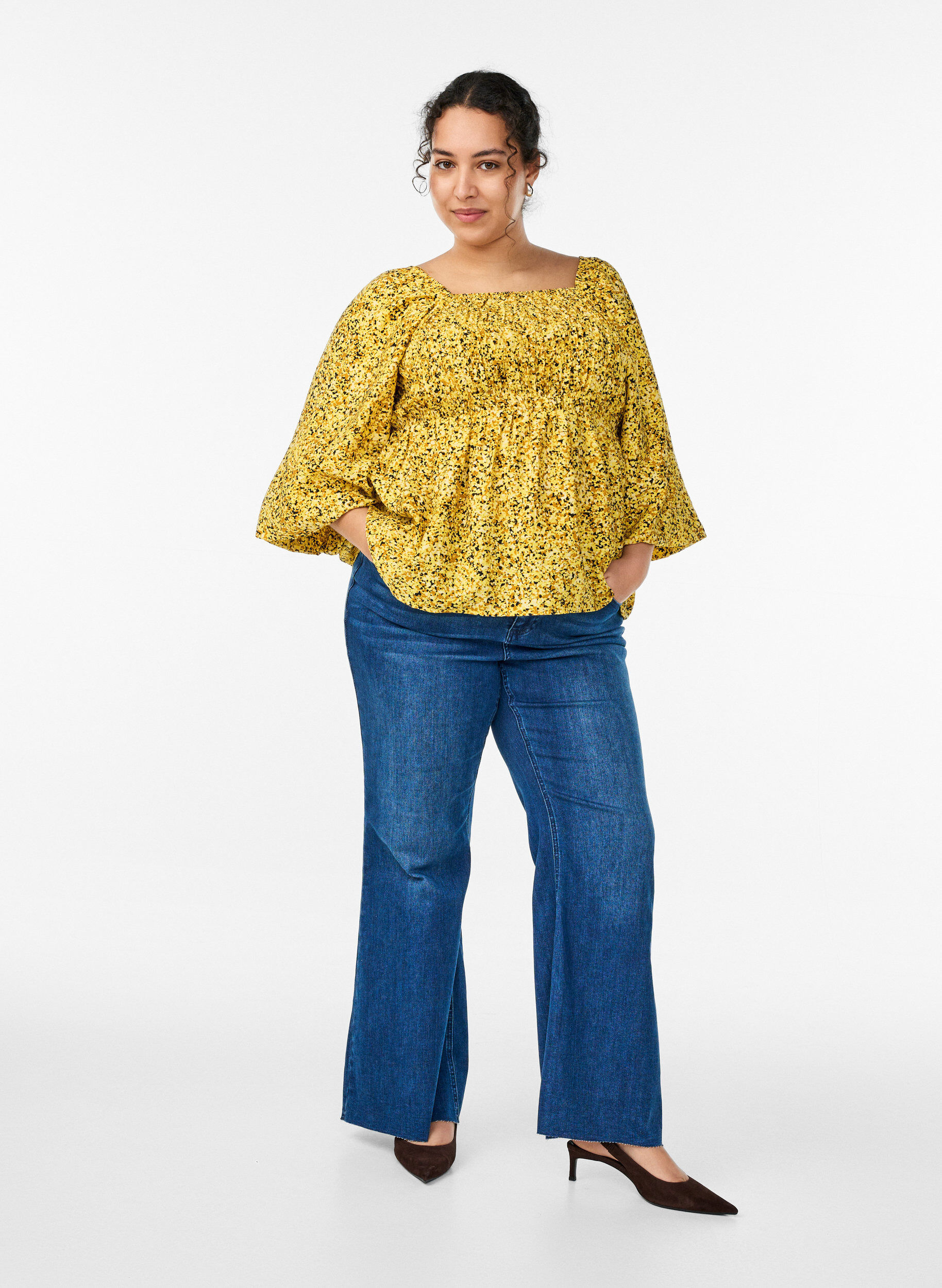 ZizziBluse med smock og firkantet utringning, Gul, Model image number 1