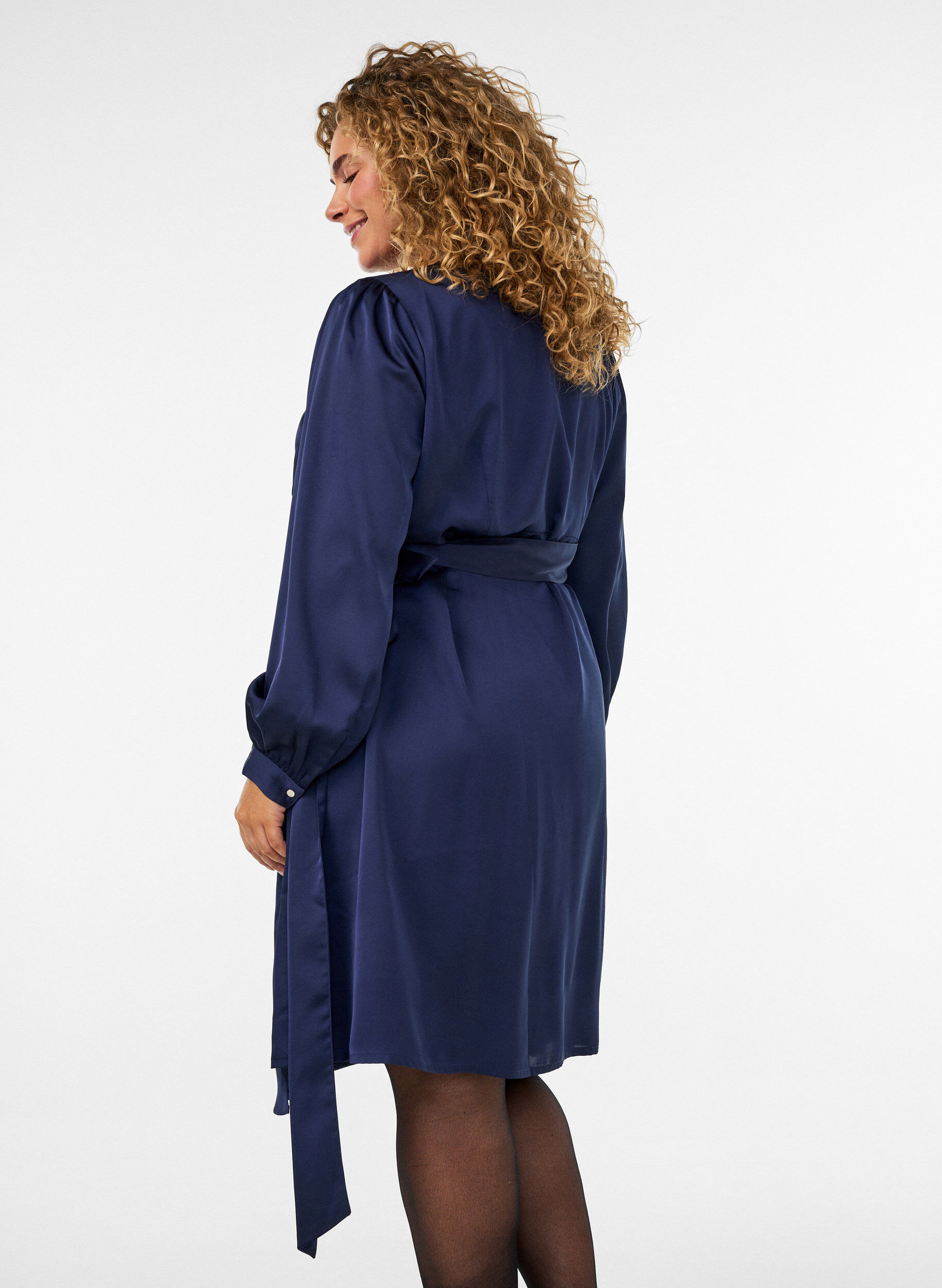 ZizziKort satengkjole med omslagsdesign, Bl&aring;, Model image number 2