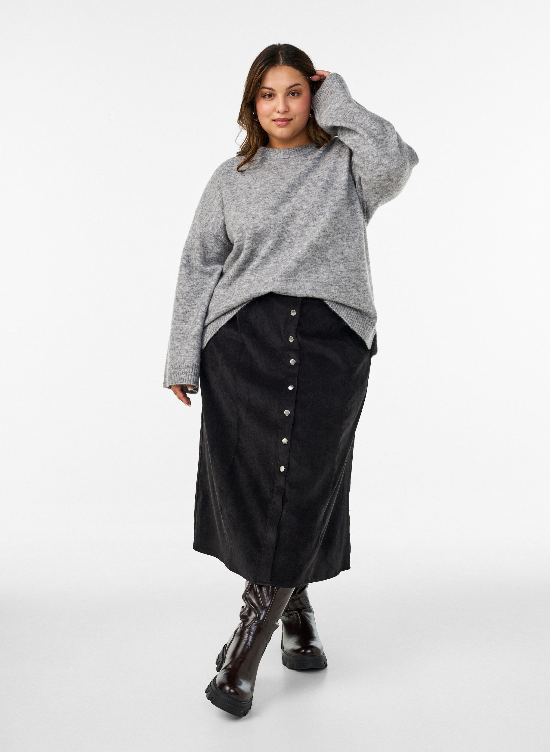 ZizziA-formet kordfl&oslash;yelskj&oslash;rt med knapper, Svart, Model image number 1