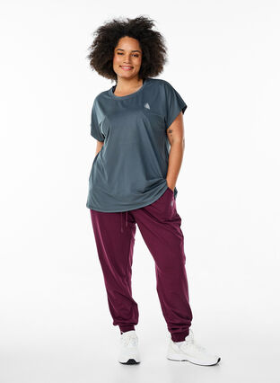 Zizzi Ensfarget trenings-T-skjorte, Urban Chic, Model image number 2