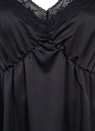 Nattkjole med blonder og splitt, Black, Packshot image number 2