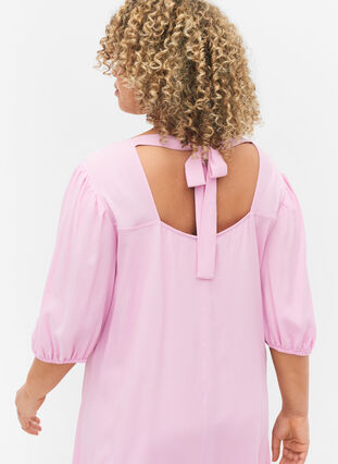 Kjole i viskose med ryggdetalj, Mauve Mist, Model image number 2