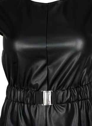 Kort kjole i stil med skinn, Black, Packshot image number 2