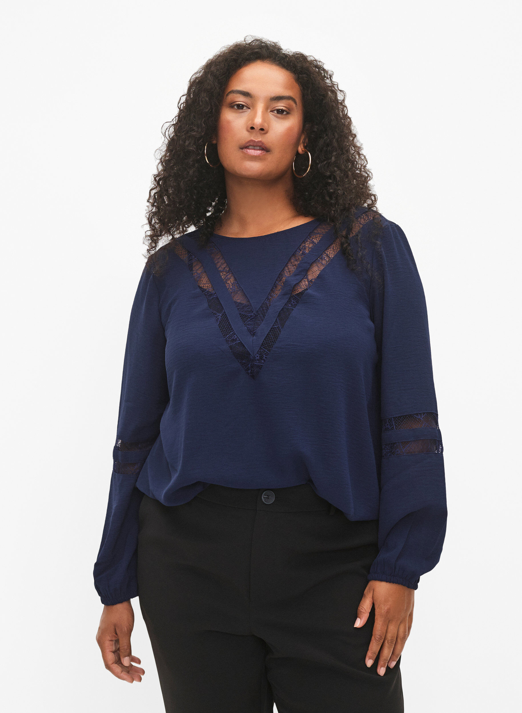 Zizzi Bluse med lange ermer og blonder, Navy Blazer, Model image number 0