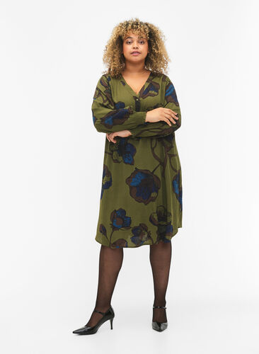 Mønstrete kjole i viskose, Green Big Flower, Model image number 2