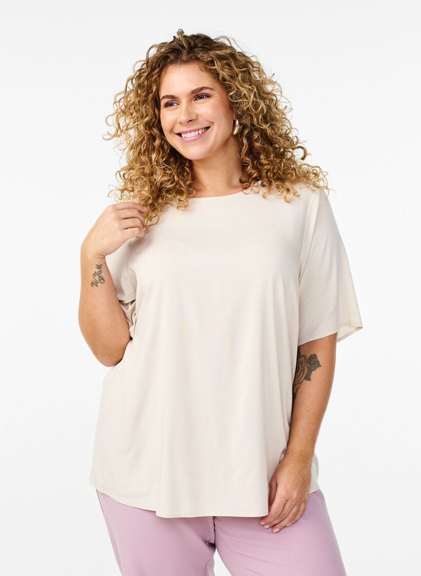 FLASH &ndash; Vevet bluse med korte ermer og rund hals, Beige, Model image number 0