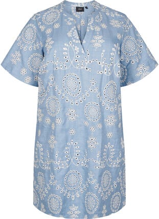 Zizzi Kort kjole med et dekorativt hullmønster, Faded Denim w. White, Packshot image number 0