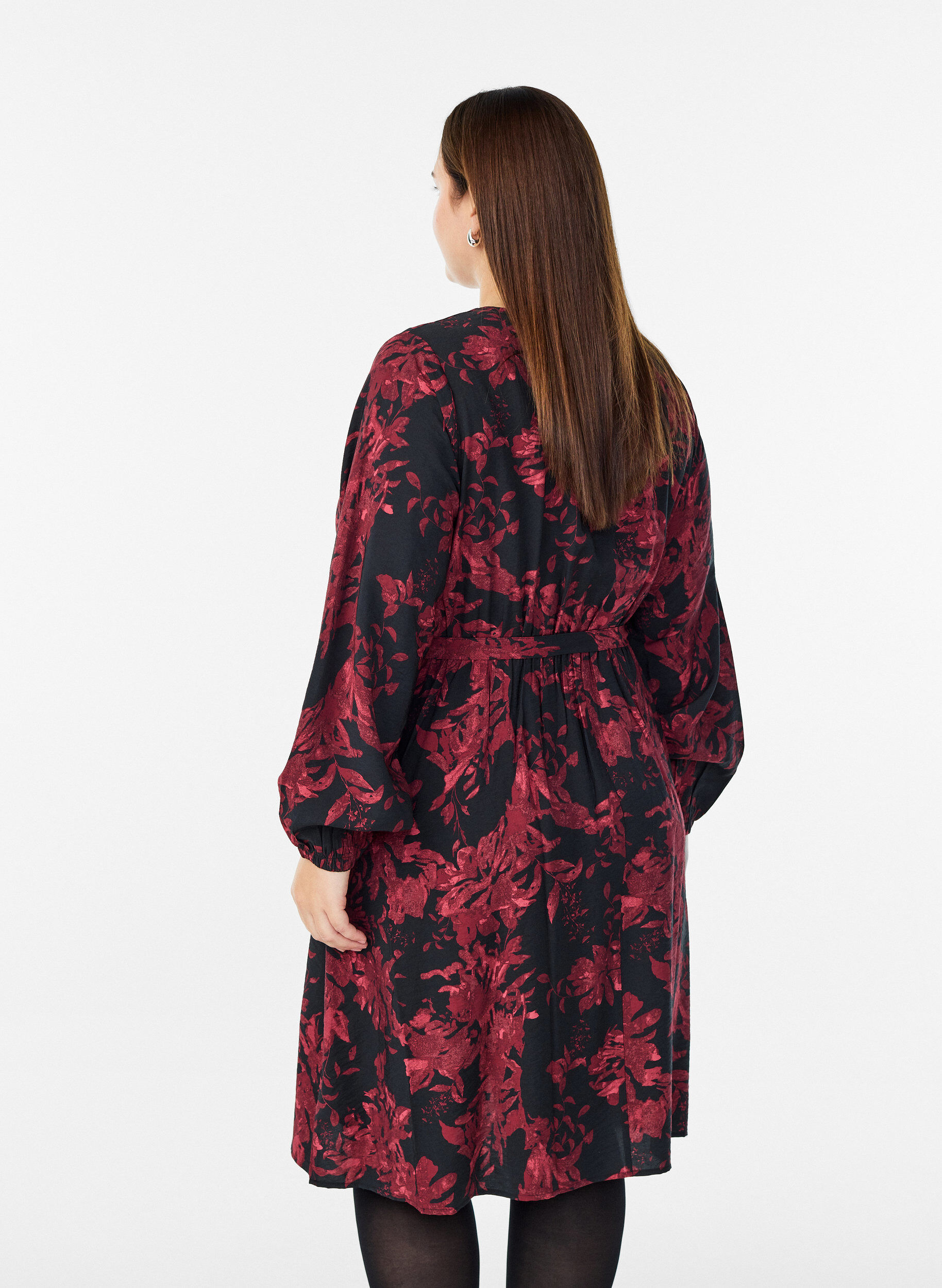 Zizzi Knelang kjole med knytebelte og omslagsuttrykk, Svart, Model image number 2