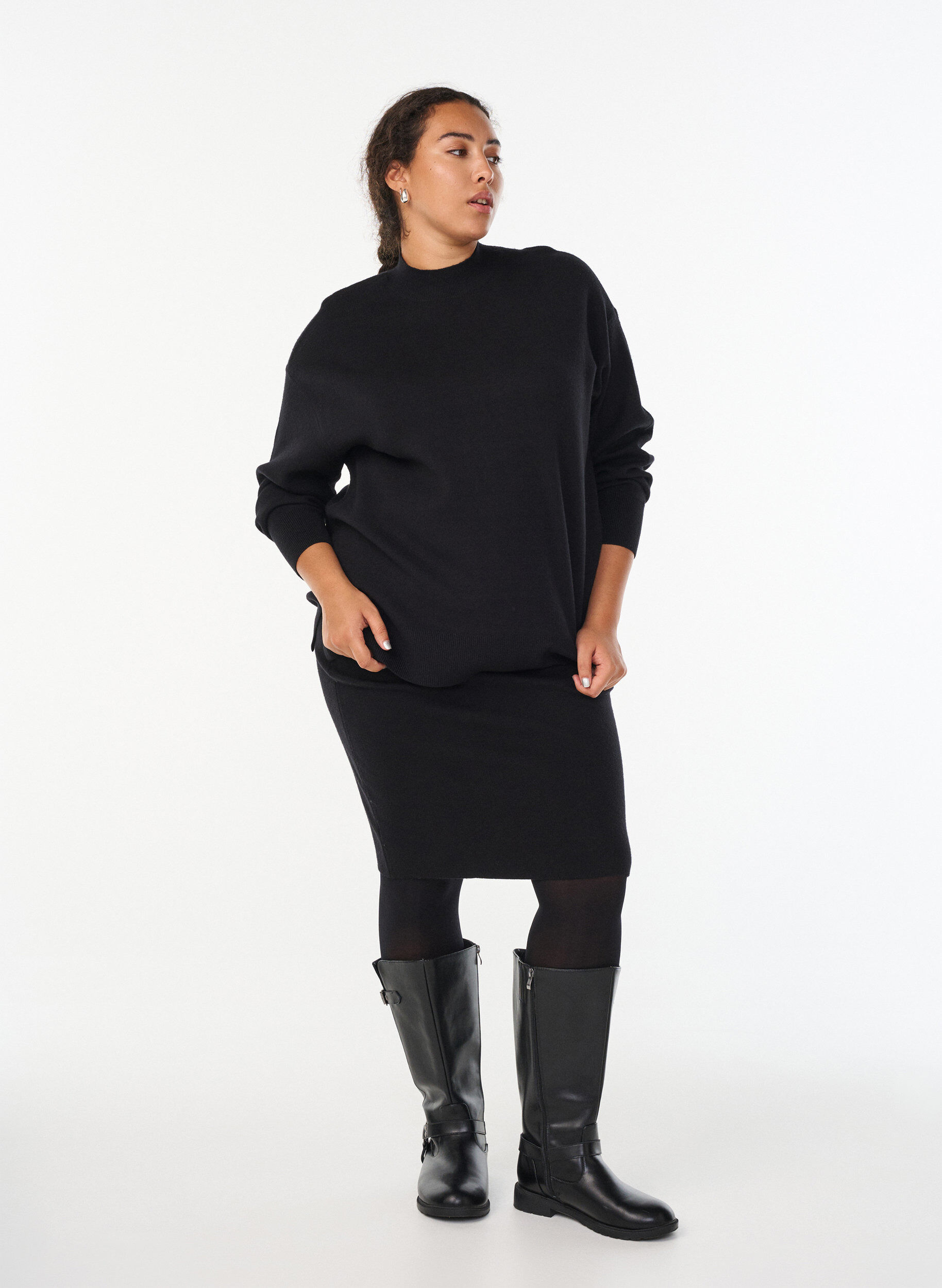 Zizzi Strikkebluse med h&oslash;y hals, Svart, Model image number 1