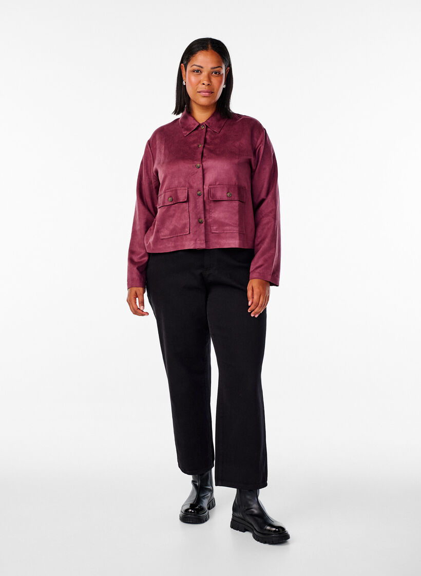 Kort jakke i imitert semsket stoff med lommer, Rød, Model image number 1