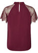 Bluse med korte blondeermer og h&oslash;y hals, R&oslash;d, Packshot image number 1