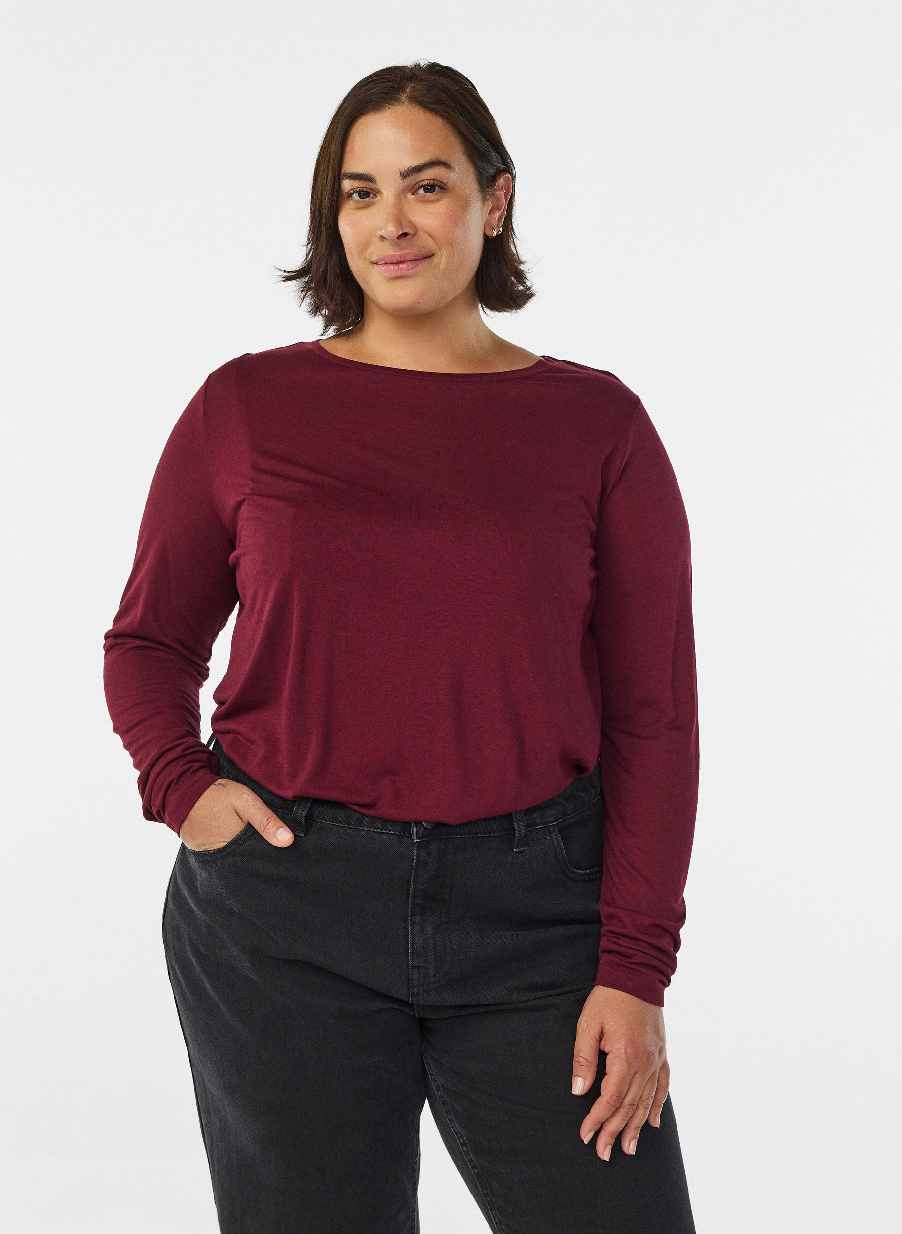 Langermet bluse i ull og viskose, M&oslash;rk Bordeaux, Model
