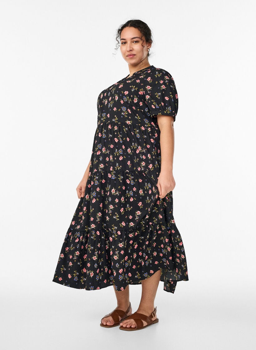 Ankellang kjole med korte ermer og lagdelte volanger, Svart, Model image number 0