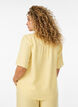 Skjortebluse med V-hals og korte ermer, Gul, Model image number 2