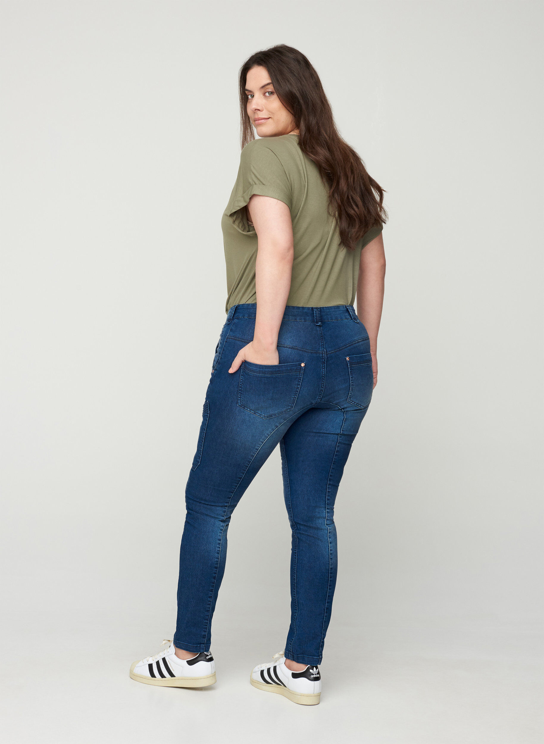Zizzi Sanna jeans, Blue denim, Model image number 0