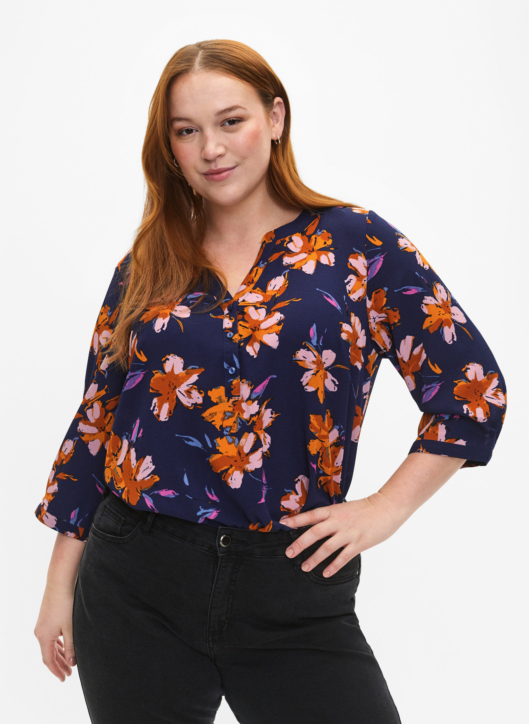 Zizzi Blomstret bluse med 3/4-ermer, Peacoat Flower AOP, Model image number 0