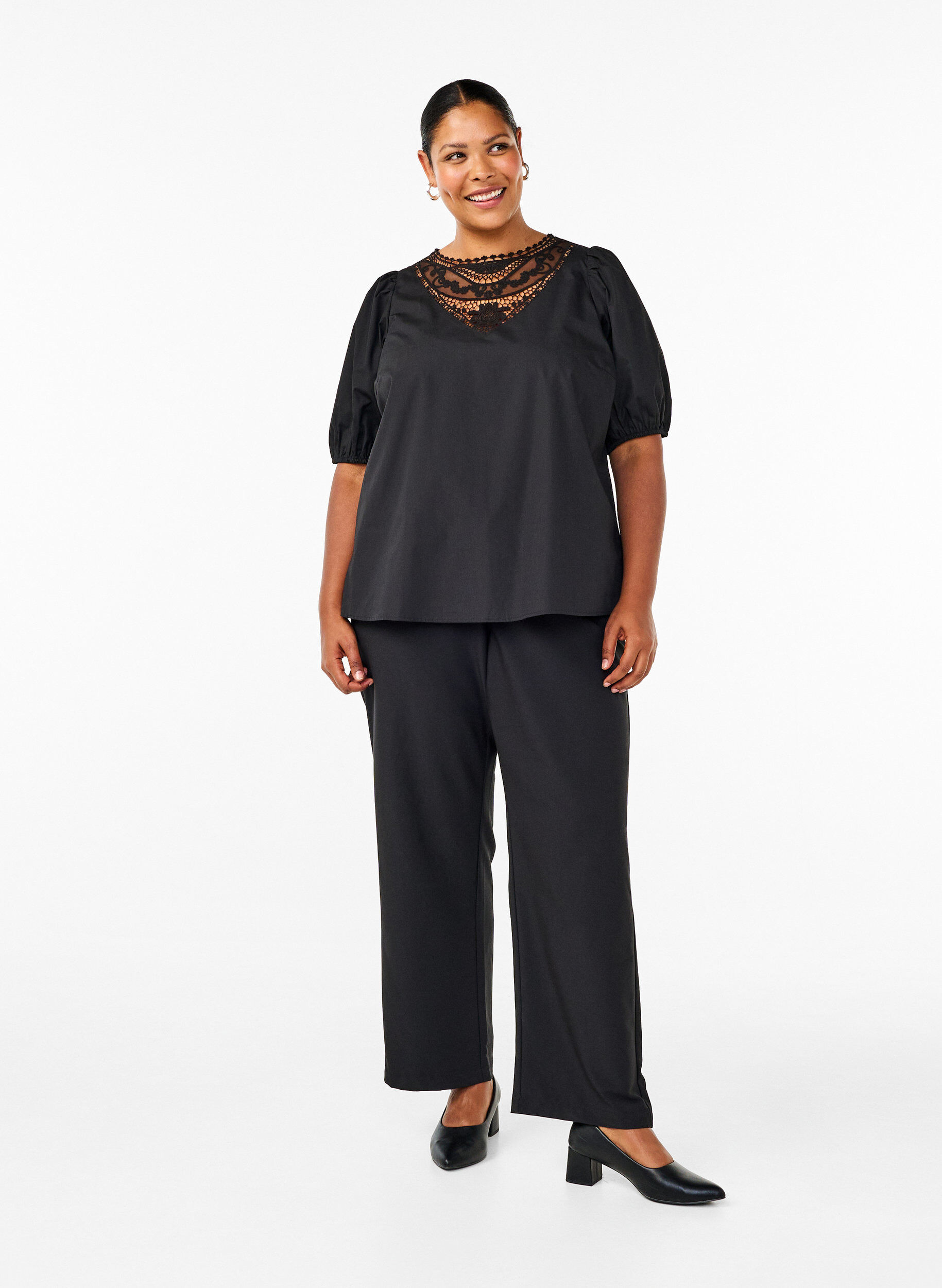 ZizziKortermet bluse med blondedetalj, Black, Model image number 2
