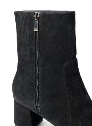 Zizzi Wide fit - Semsket ankelstøvler med hæl, Black, Packshot image number 4
