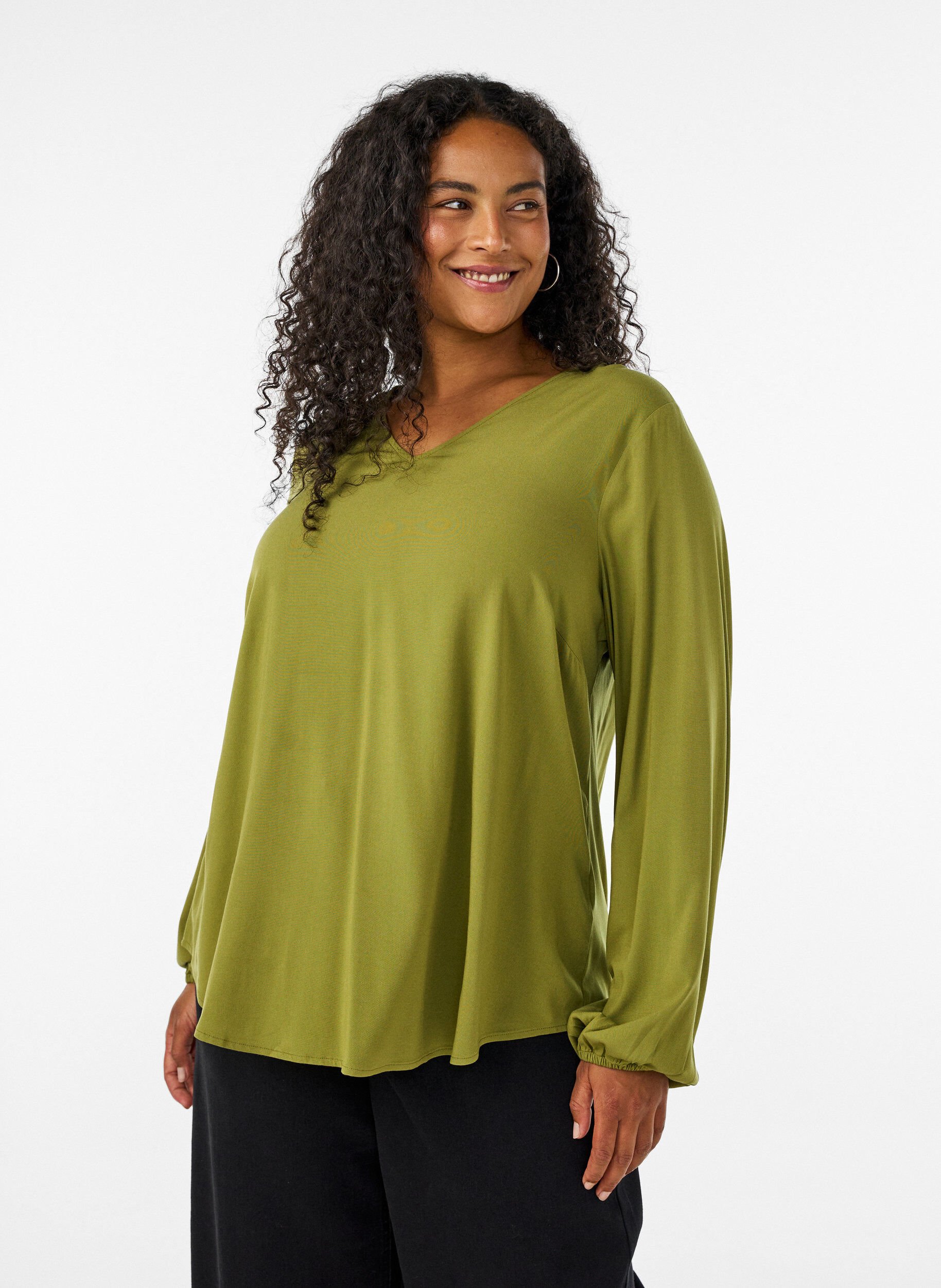 ZizziViskosebluse med V-hals og lange ermer, Gr&oslash;nn, Model image number 0