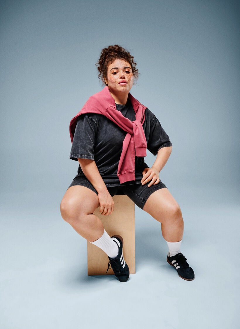 Sporty bomulls-T-skjorte med et vasket utseende, Svart, Image image number 0