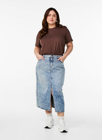 Denim maxiskjørt med splitt foran, Blå Denim maxiskjørt med splitt foran, Blå, Model