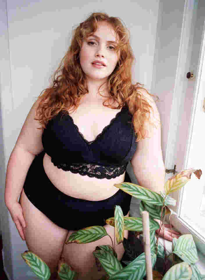 Blonde-BH med vattering og ryggdetalj, Black, Image